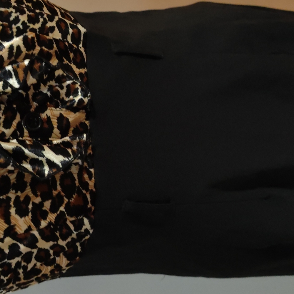 šLeopard Black Ruffle Dress - Picture 8 of 11